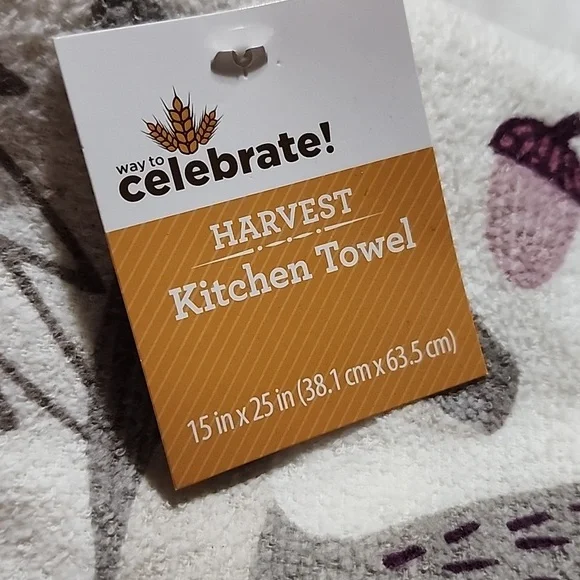 Animal Print Bath Towels - Cream and Multicolor - Picture 4 of 5